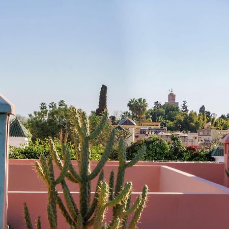Riad Privatise - 2 Chambres & Petit Dejeuner -Terrasse Marrakesh Bagian luar foto