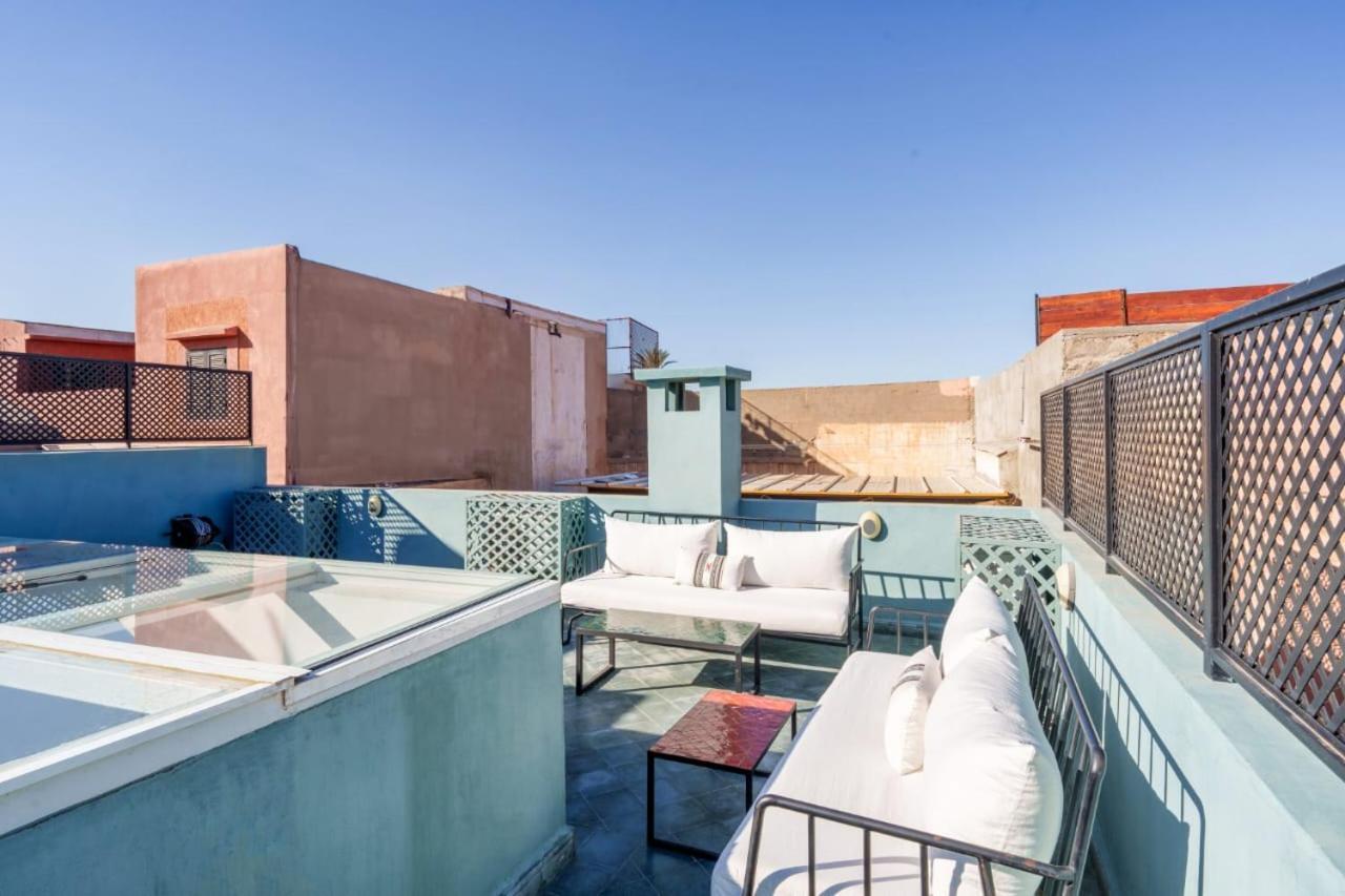 Riad Privatise - 2 Chambres & Petit Dejeuner -Terrasse Marrakesh Bagian luar foto